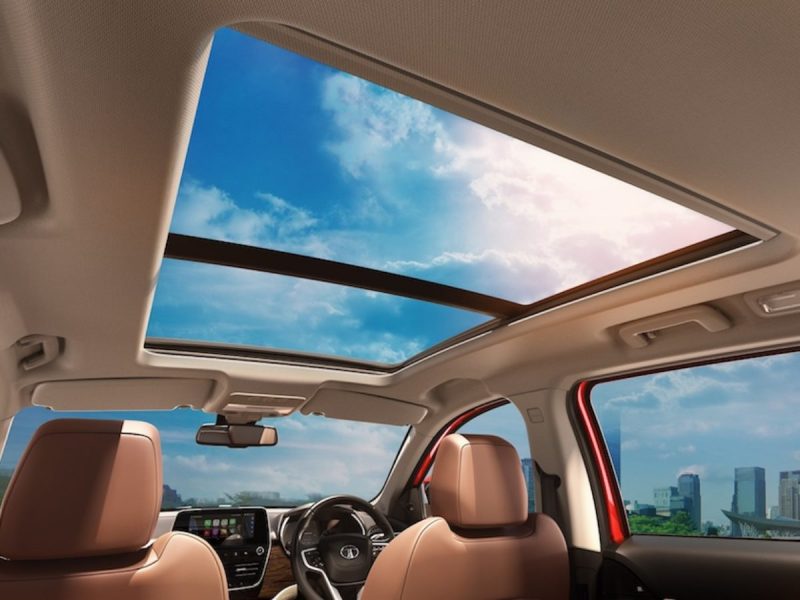 car_sunroof.jpg