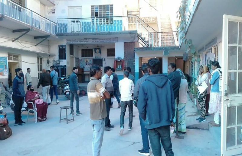 अनूठा परीक्षा केन्द्र, जहां दो छात्र पर आठ का स्टाफ, चार पुलिसकर्मियों की ड्यूटी