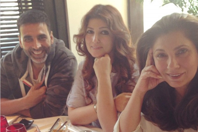 Dimple Kapadia Considered Akshay Kumar As Gay, Felt That Daughter Twinkle Khanna’s Life Would Be Spoiled