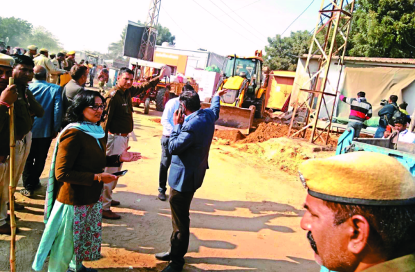 Patrika Photo Gallery- In the midst of protests, the administration's