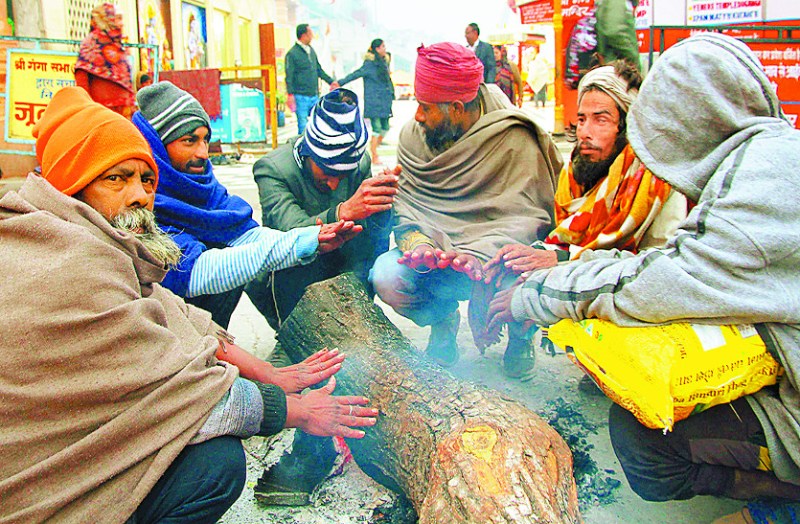Weather update : शीतलहर से कांपा उत्तर भारत, बर्फबारी होते ही फिर बढ़ेगी ठंड