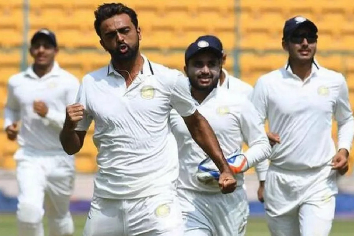 ranji-trophy-jaydev-unadkat-hat-trick-record-in-first-over-in-saurashtra-vs-delhi-match.jpg
