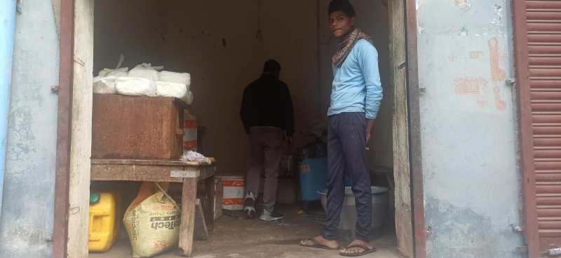 छापे में सामने आई हकीकत, बनता मिला मिलावटी पनीर