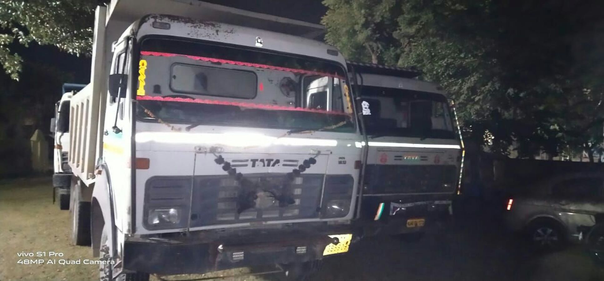 Bajari Dumper : बजरी से भरा डम्पर पुलिस पर चढ़ाने का प्रयास, ऐसे बचाई जान