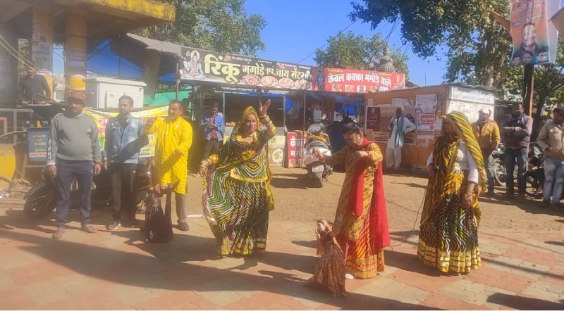 कठपुतली का नाच दिखाकर दिया स्वच्छता का संदेश