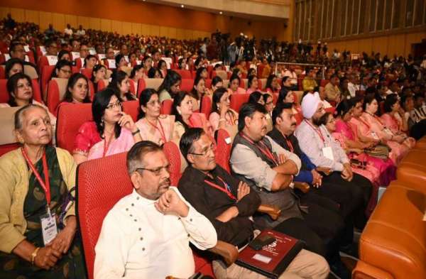 छत्तीसगढ़ चेंबर ऑफ कॉमर्स एंड इंडस्ट्रीज का  63वां  वार्षिक सम्मेलन का आयोजन किया गया । 