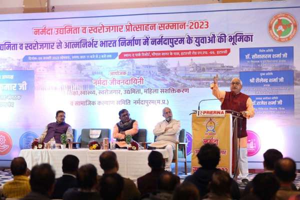 Came to Delhi from Ayodhya and sold potato tikkis