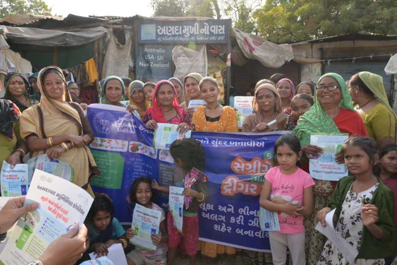 अहमदाबाद मनपा के 19 हजार कर्मियों ने कूड़े के पृथक्करण के लिए समझाया