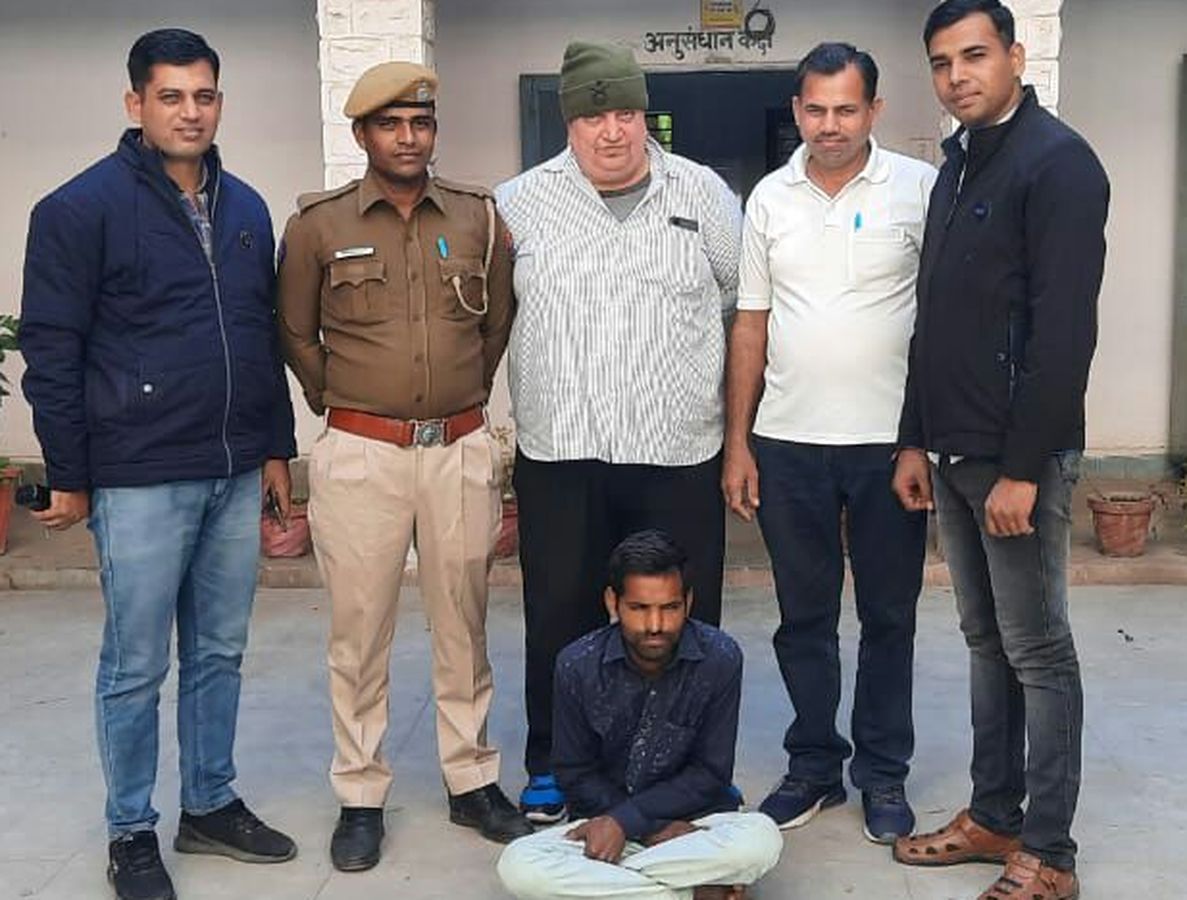Theft : दिन-दहाड़े मकान में चाेरी का खुलासा, शातिर गिरफ्तार