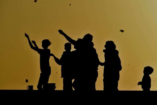 पतंगोत्सव पर जमकर गूंजा वो काटा..., वो मारा...