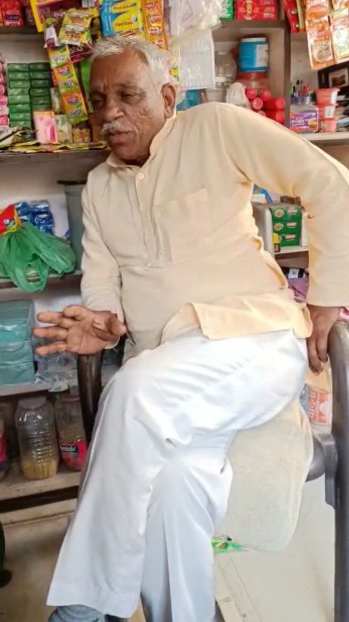 आरोप लगाते हुए कांग्रेस प्रत्याशी के पति दीपचंद पंचोली