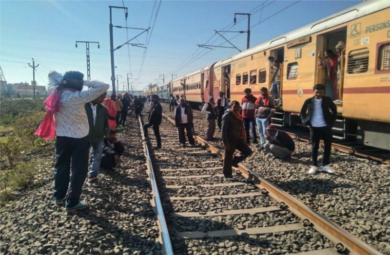 Two hour block taken for OHE line maintenance