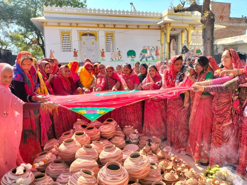 सूर्य का उत्तरायण शुरू, मंदिरों में हुए दानपुण्य