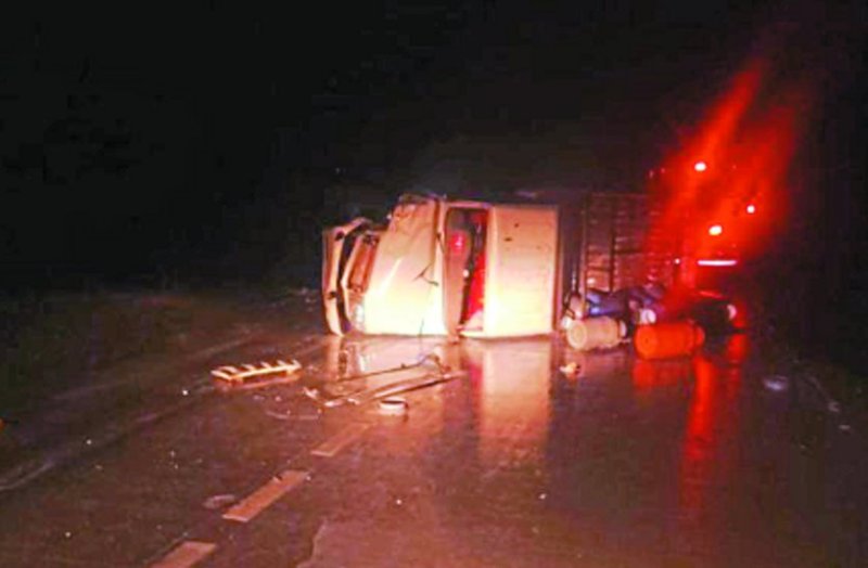 बरखेड़ा स्कूल के पास रात 9.२० बजे हादसा