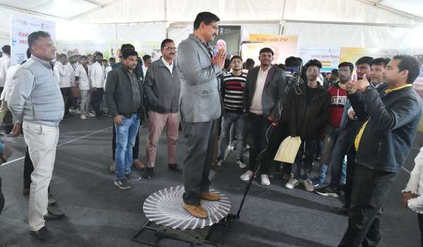 पांच दिवसीय मल्टीमीडिया प्रदर्शनी में संस्कृतिक कार्यक्रम आयोजित, देखें photo