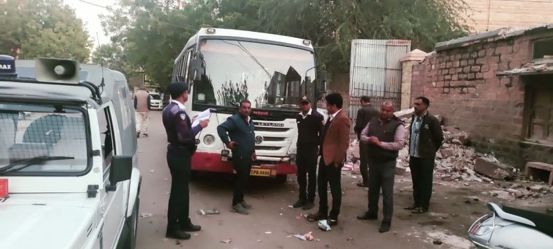 MV Act challan : मोबाइल मजिस्ट्रेट ने बनाए वाहनों के चालान, कई जब्त