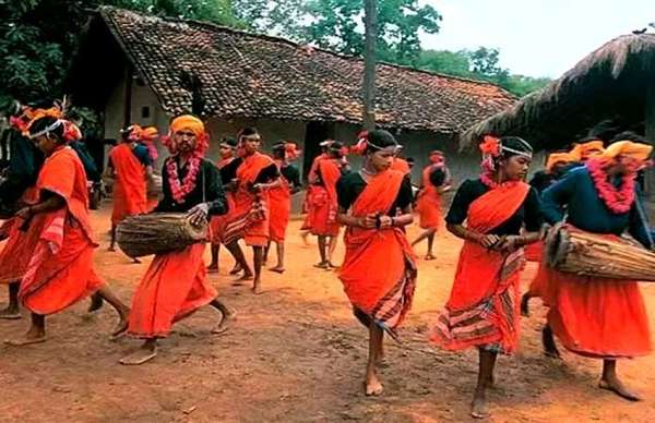 पारंपरिक वेशभूषा