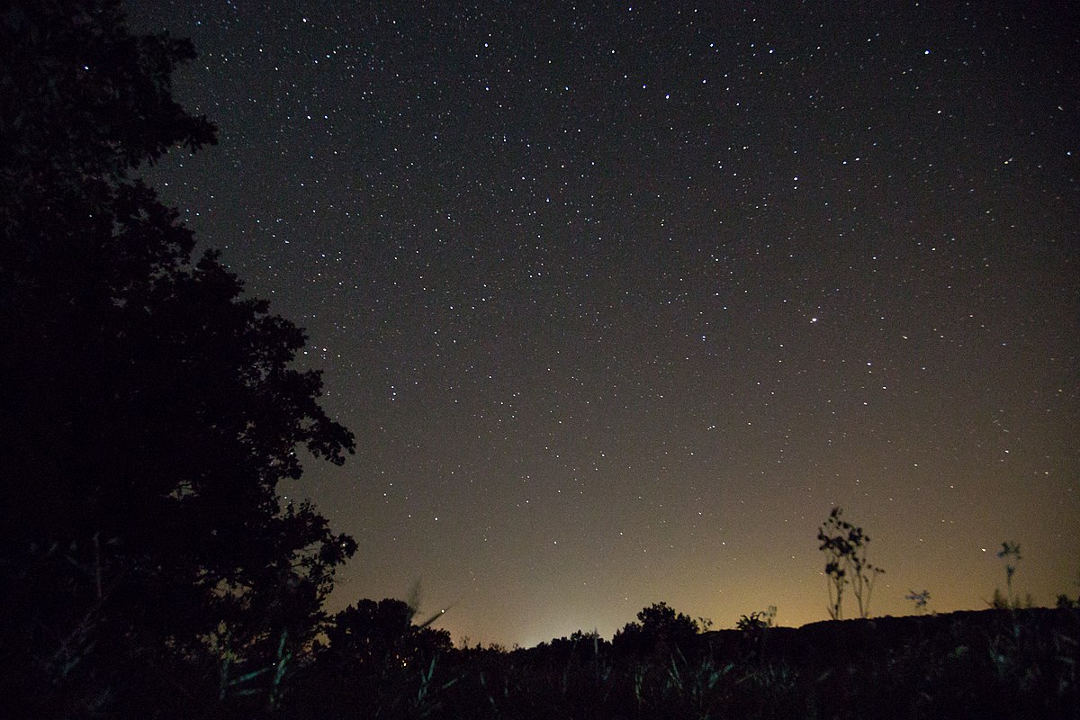 Stars In The Night Sky Are Dimming And Vanishing Because Of 'Light Pollution'