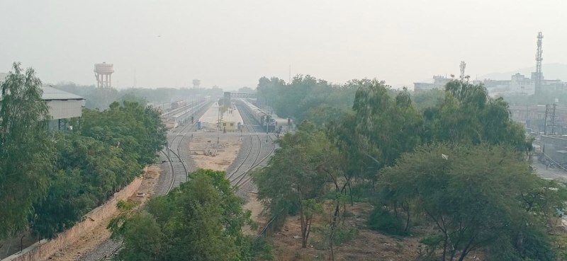 बाड़मेर में शीतकहर, छूटी कंपकंपी, दिनभर कोहरे में लिपटा रहा शहर