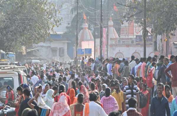 राजधानी में धरना देने वाले की भारी भीड़ 