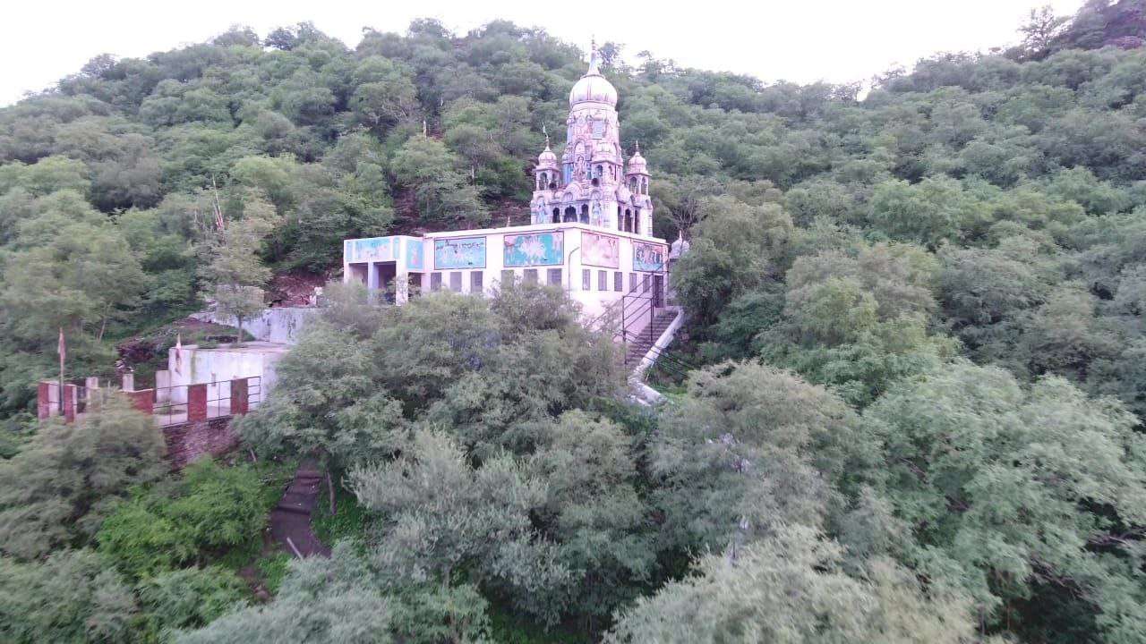 राजस्थान में 2023 में JCB से मिलेगा 350 क्विंटल चूरमा, 6 क्विंटल काजू बादाम, 105 क्विंटल घी-बूरा