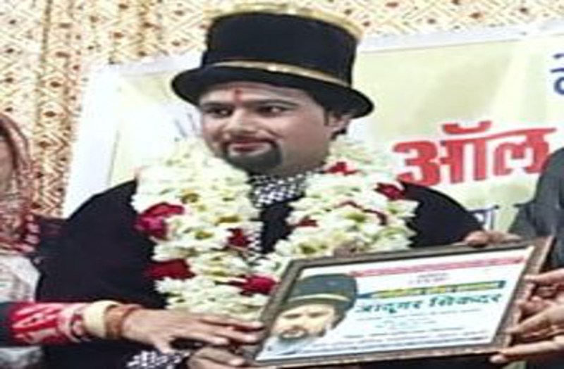 magician sikandar Challenges Dhirendra Shastri In Kota