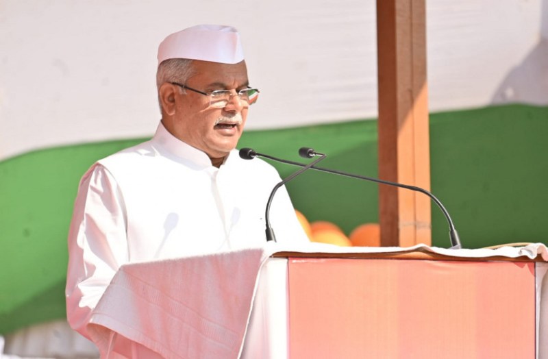Berojgari Bhatta In CG : गणतंत्र दिवस पर सीएम भूपेश बघेल की घोषणा -छत्तीसगढ़ के युवाओं को मिलेगा बेरोजगारी भत्ता, दी कई और बड़ी सौगातें