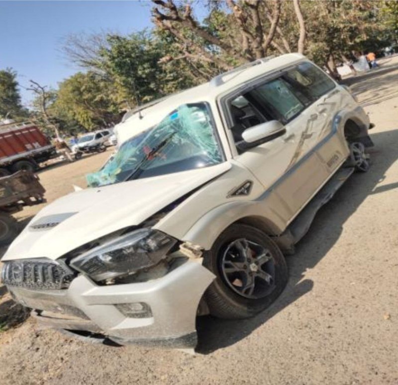 पुलिस की नाकाबंदी तोड़कर फरार हुए तस्कारों की कार से 456 किलोग्राम डोडा पोस्त जब्त, पिस्टल व कारतूस भी मिले