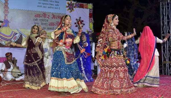 सांस्कृतिक कार्यक्रम में जीवंत हुई राजस्थानी लोक संस्कृति