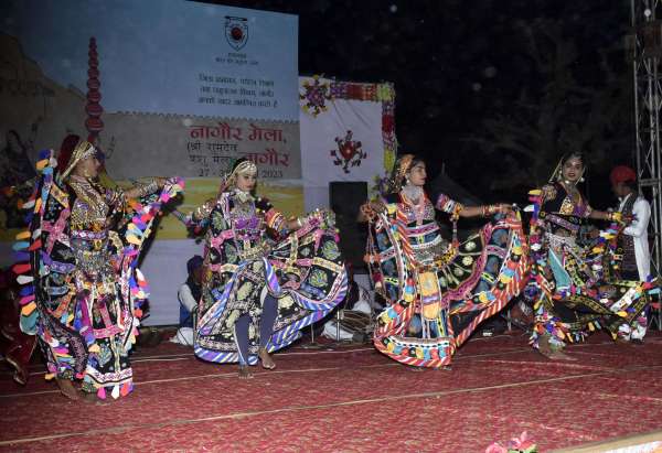 सांस्कृतिक कार्यक्रम में जीवंत हुई राजस्थानी लोक संस्कृति