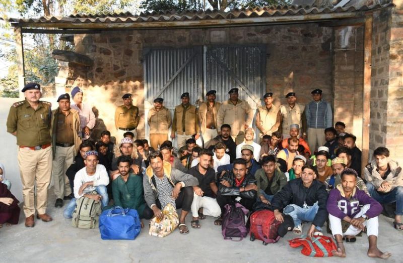 चेन खींचना पड़ा भारी, आरपीएफ ने सैकड़ों को पकड़ा