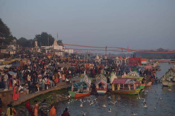 नर्मदा जॅयती पर आस्था के नजारे 