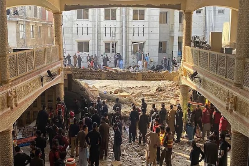 pakistan_bomb_blast_2.jpg
