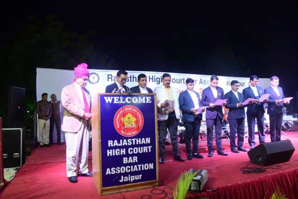 Chief Justice Rajasthan administered the oath to the newly elected officers of the Bar Association in the High Court