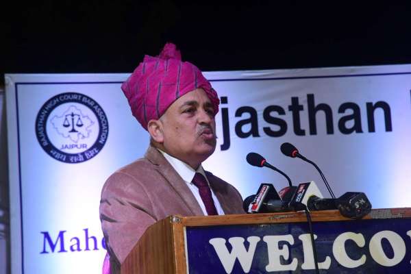 Chief Justice Rajasthan administered the oath to the newly elected officers of the Bar Association in the High Court
