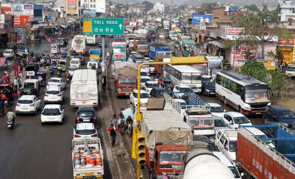 tarffic jaam due to rain