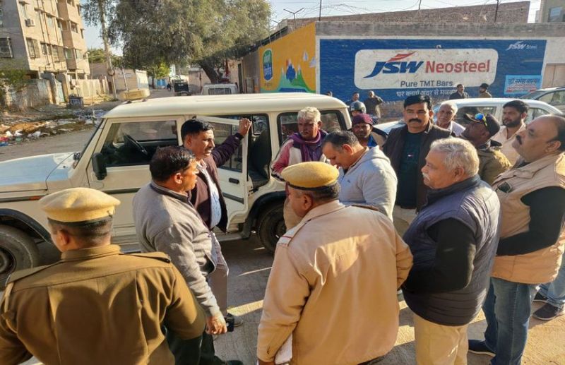 डिलीवरी मैन से सवा लाख रुपए लूट ले गए बाइक सवार