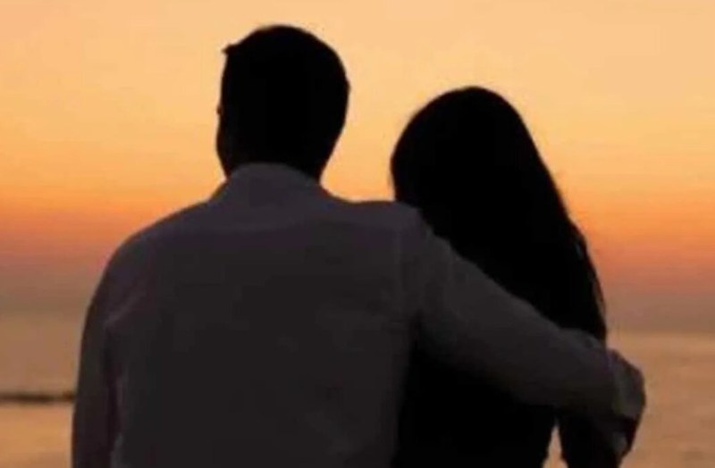 Report : Neighbor's Gift Creating Rift In Relationship