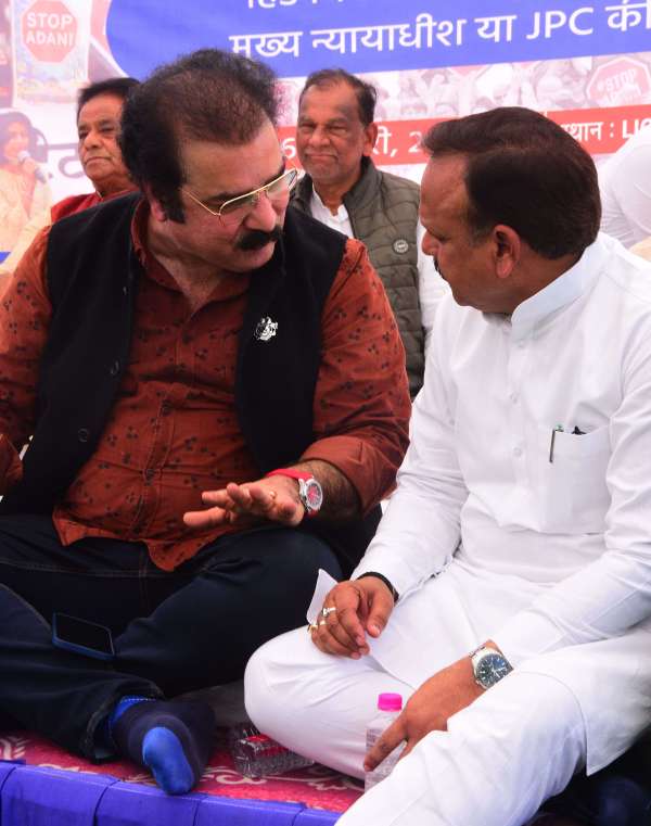 Congress protests against investment in Adani Group