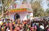 रामाराम मंदिर में मेले के दौरान उमड़ी भीड़
