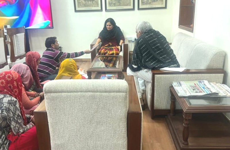 Kirodi Lal Meena meeting with CS Usha Sharma Pics Viral