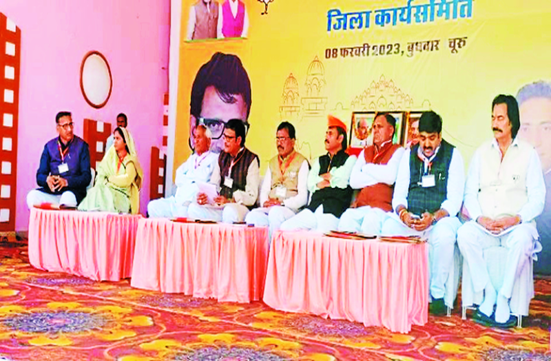 churu news- गैंगस्टर जेल में बैठकर मांग रहे प्रोटेक्शन मनी, अब सरकार की होगी रगड़ाई: राठौड़