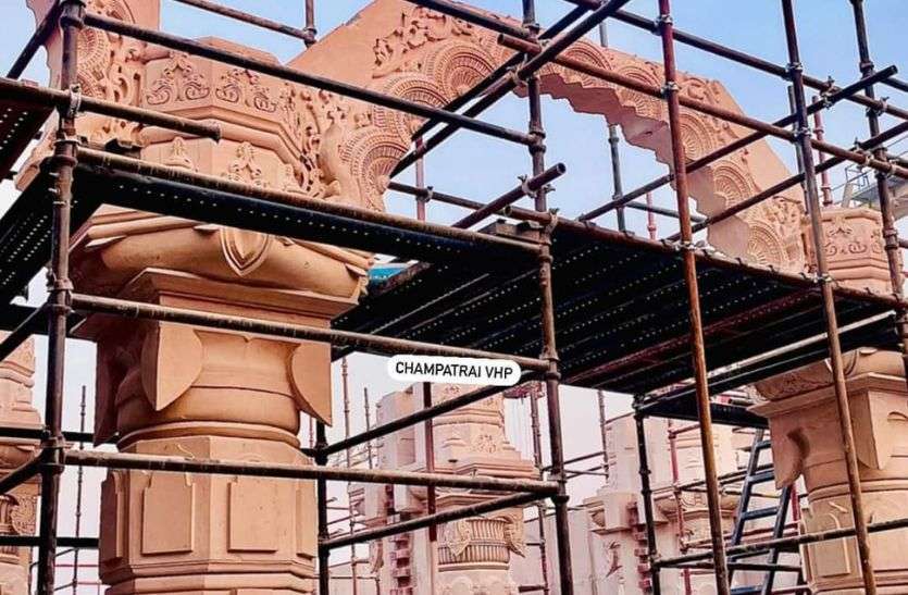 Ram Mandir Ayodhya: निहारते ही रह जाएंगे भगवान का यह घर, तस्वीरों में देखिए
दिव्य राम मंदिर निर्माण कार्य