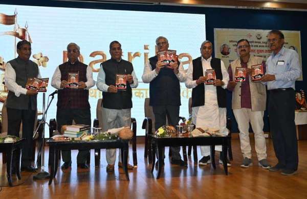 कर्पूरचंद्र कुलिश स्मृति व्याख्यान में पत्रिका समूह के प्रधान संपादक गुलाब कोठारी ने की व्याख्यान माला की शुरुआत