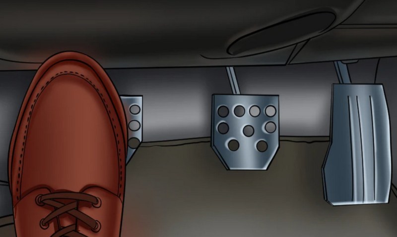 foot_on_clutch_pedal.jpg