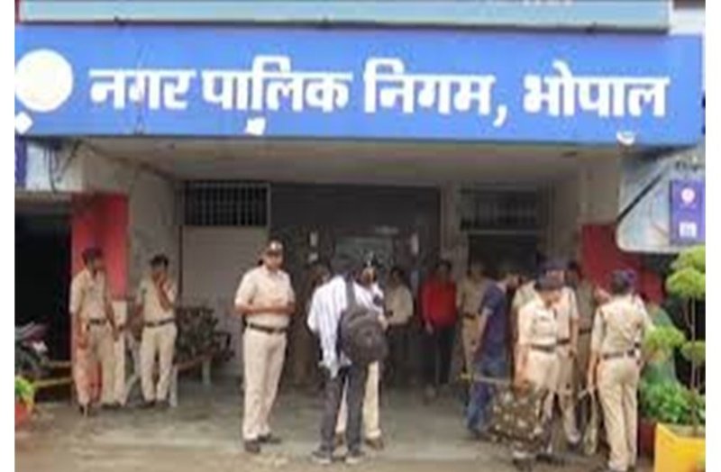 नेशनल लोक अदालत बकाया जमा करने पर अधिभार में मिली 100 फीसदी तक की छूट