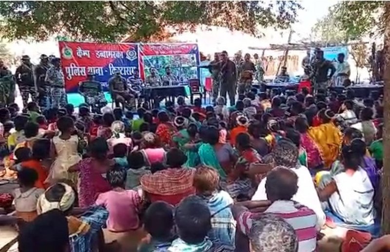 जन दर्शन शिविर में बड़ी संख्या में ग्रामीण