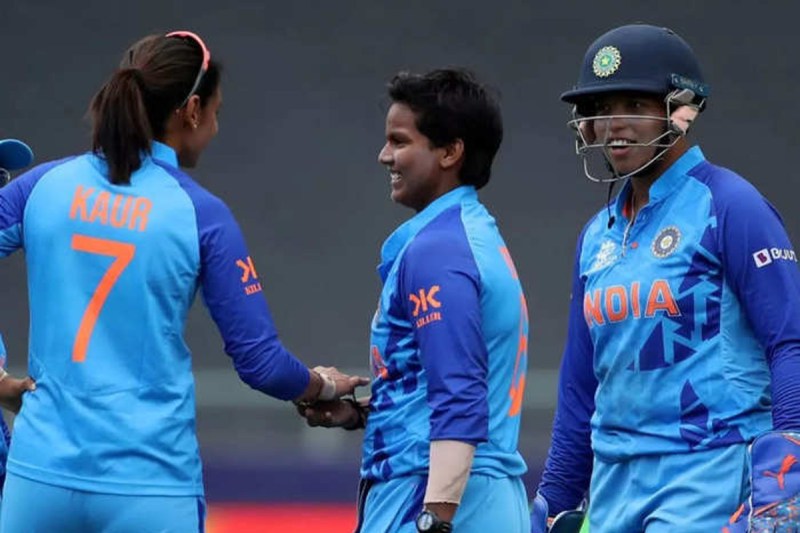 womens-t20-world-cup-deepti-sharma-becomes-the-first-indian-bowler-to-pick-up-100-wickets-in-t20i.jpg
