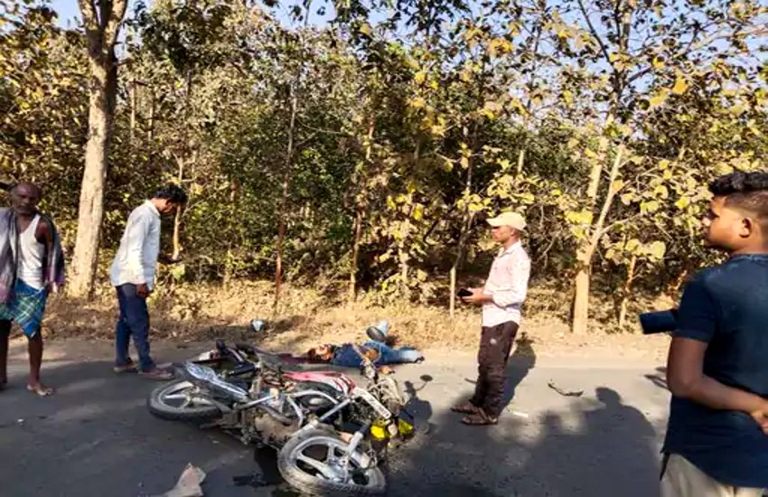 क्षतिग्रस्त बाइक