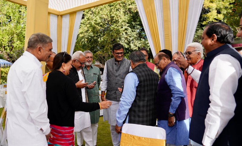 Vasundhara Raje Farewell to Gulab Chand Kataria